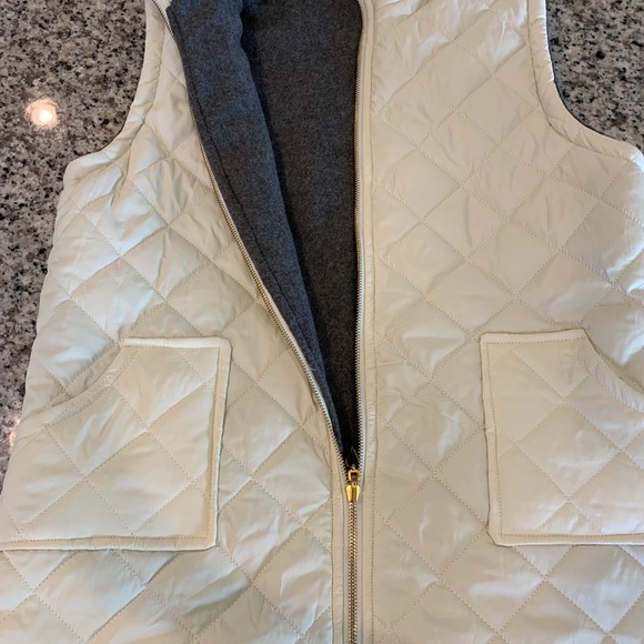 Reversible vest - Picture 2 of 7